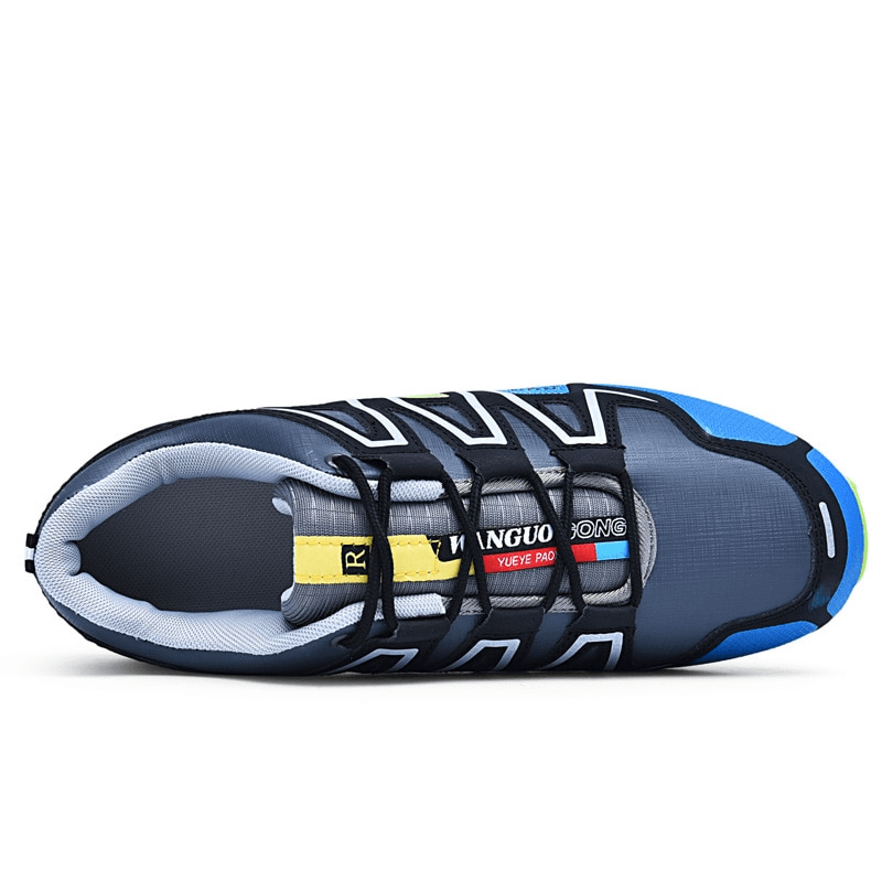 Waterproof non-slip men's sneakers SF0780 with lace-up geometric closure, breathable artificial leather, and EVA outsole for sports or casual wear.
